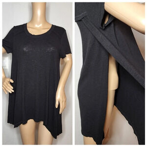 Jessica Simpson Nursing Black Short Sleeve Top Split Sides Size Medium